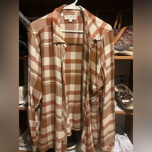 Miranda Lambert Buttonup